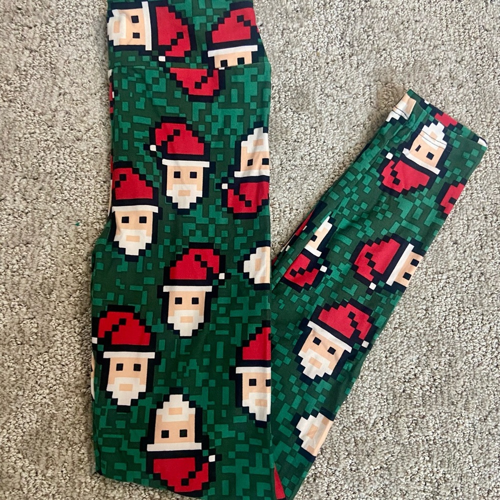 LuLaRoe Kids Tween Pixel Santa Leggings - Green and Red